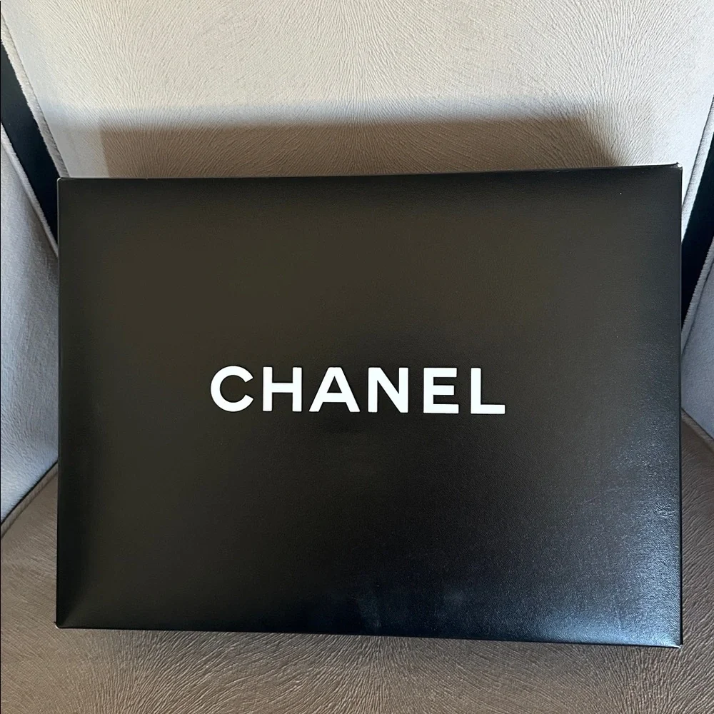 CHANEL Diamond Stitch Flap Leather Shoulder Bag in Tan with Silver Hardware